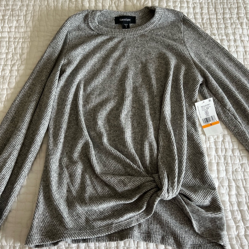 Karen Kane gray long sleeve top